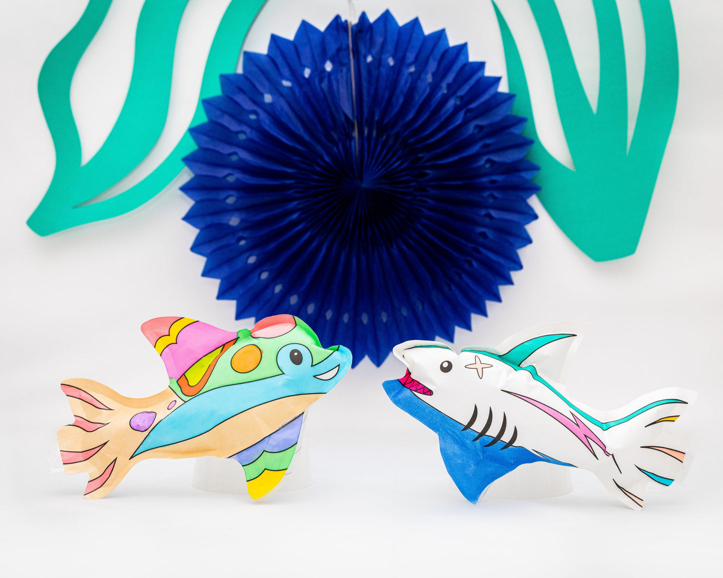 Coloriages gonflables - Requin & Dauphin à colorier Ara-Créative