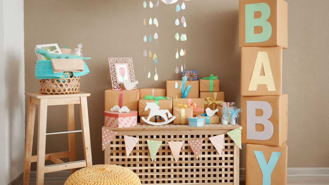 10 idées de cadeaux de naissance originales et utiles