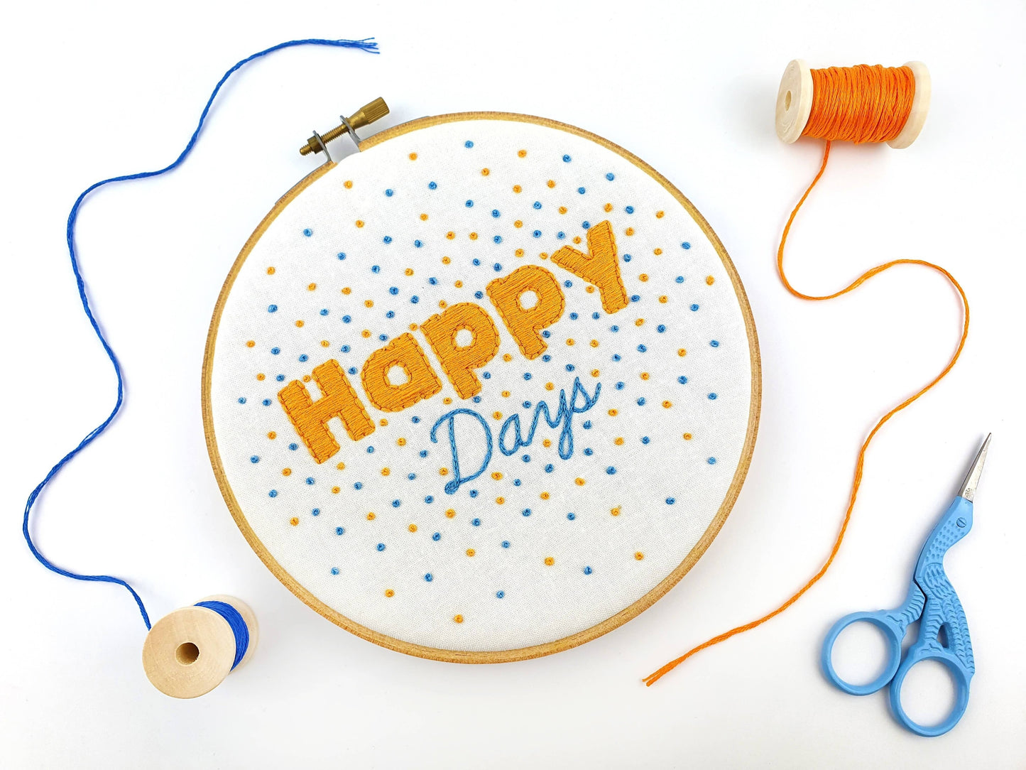 Kit de broderie à la main Happy Days Hoop Art Oh Sew Bootiful