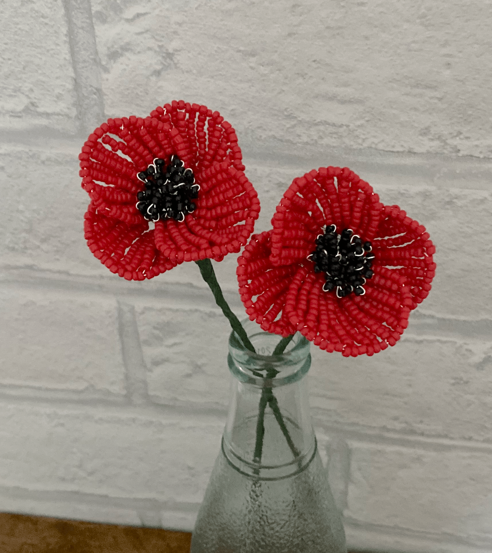 Kit de bricolage en forme de fleurs perlées - Coquelicot. Une idée cadeau créative. The Beadology Shop