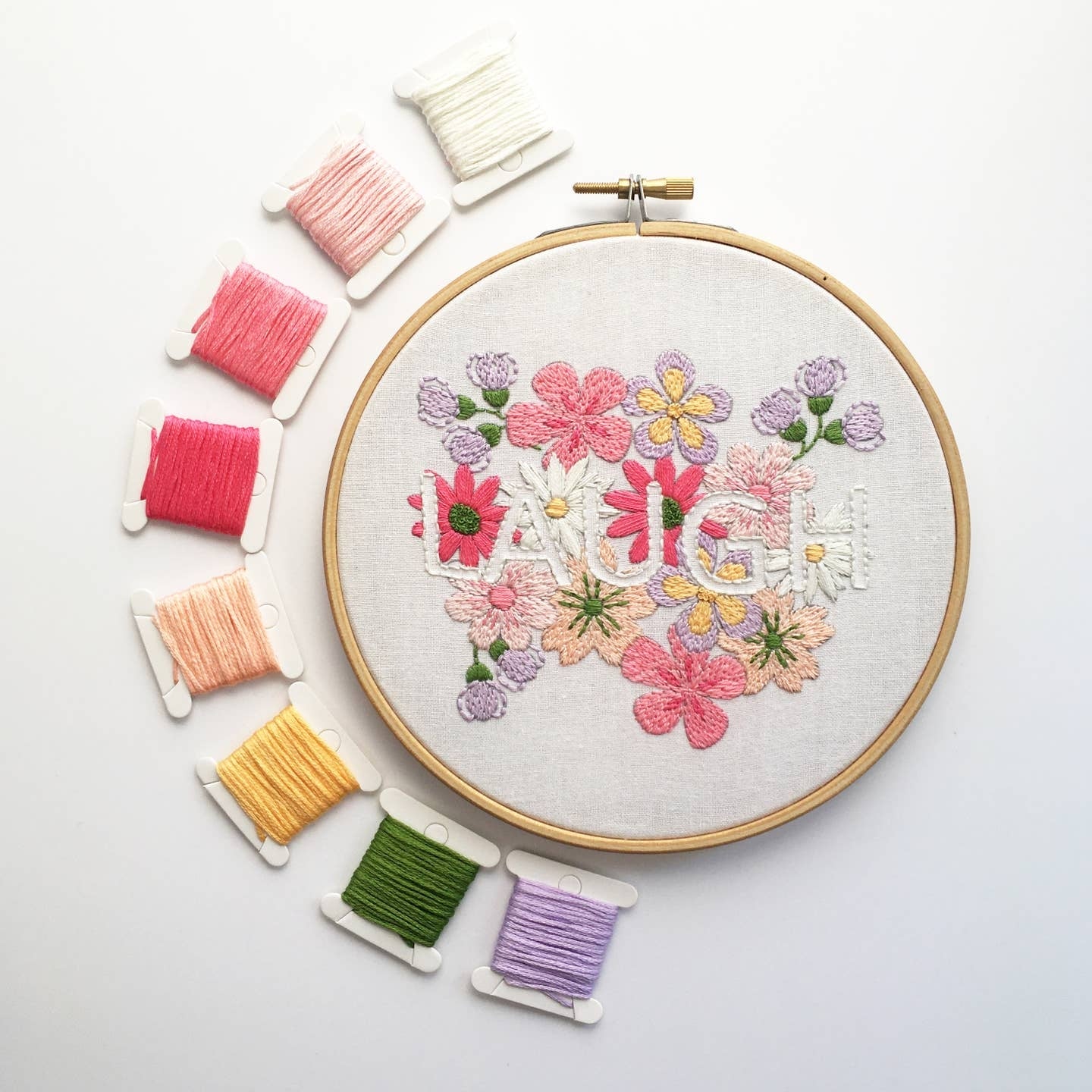 Kit de Broderie Florale – "Laugh" avec Cerceau | Pour Débutants et Brodeurs Confirmés Cinnamon