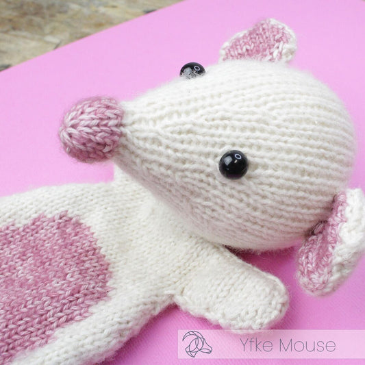 Kit peluche Amigurumi - Yfke la souris Hardicraft