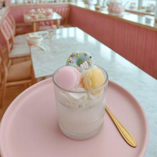 Bougie Gourmande Chantilly Macarons & Donut Kawaii – Parfum Goji Orange MINISUKI