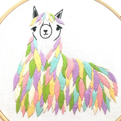 Kit de broderie lama avec cerceau Cinnamon