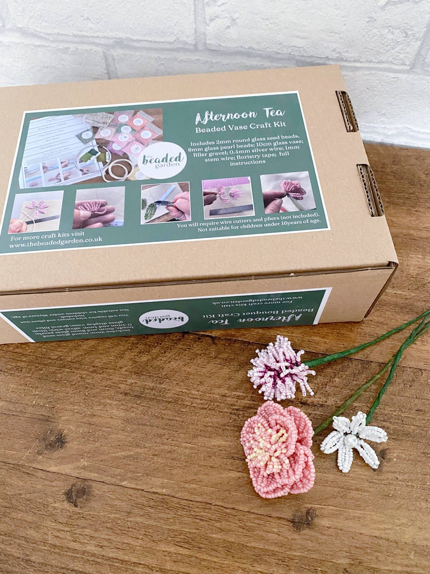 Kit de bricolage pour vase à thé Afternoon. Une idée cadeau créative.