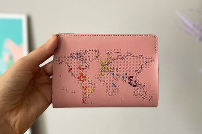 Protège Passeport Stitch à broder - Chasing Threads Ltd