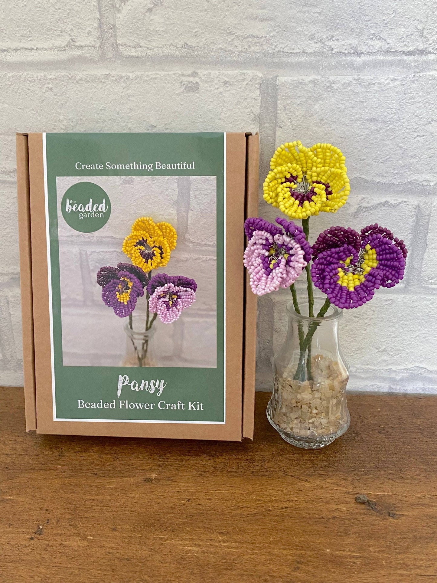 Kit de création de fleurs perlées - Pansy. Une idée cadeau créative.