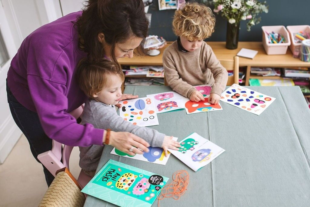 ANI MASKS – Kit créatif 6 masques animaux à décorer – Activité manuelle dès 3 ans les Ateliers OMY & Gallimard Jeunesse