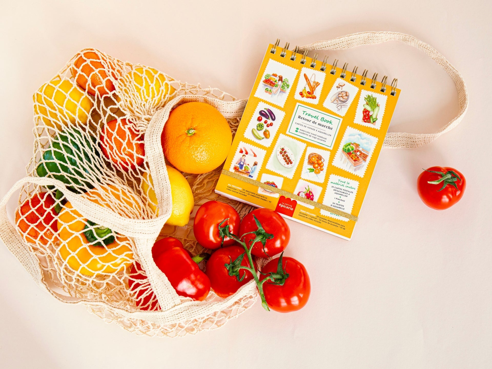 Travel Book Retour de Marché – Carnet aquarelle nomade avec 20 cartes postales à peindre la petite epicerie