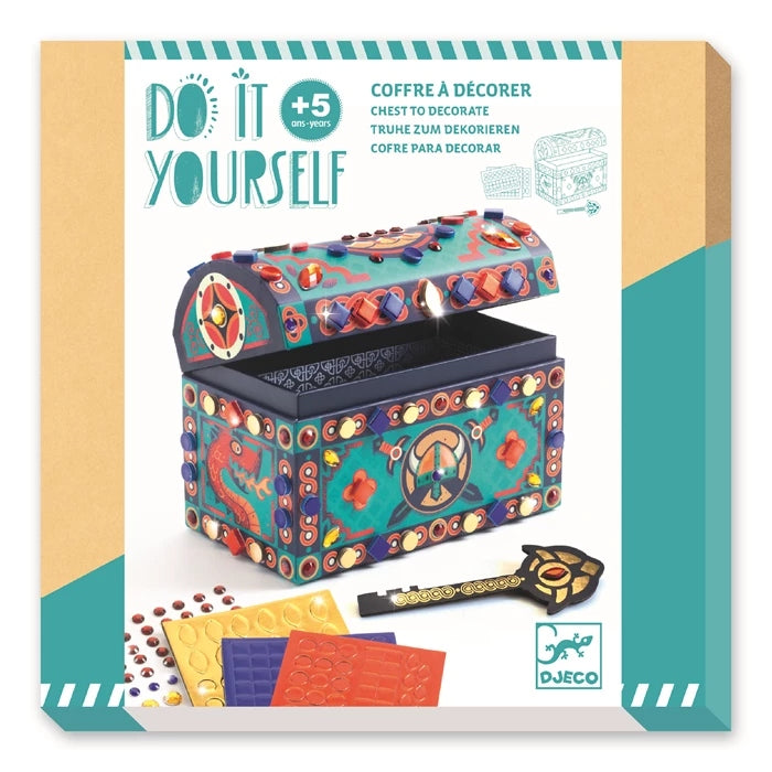 Coffre à trésor DIY Djeco à décorer avec mosaïques et strass