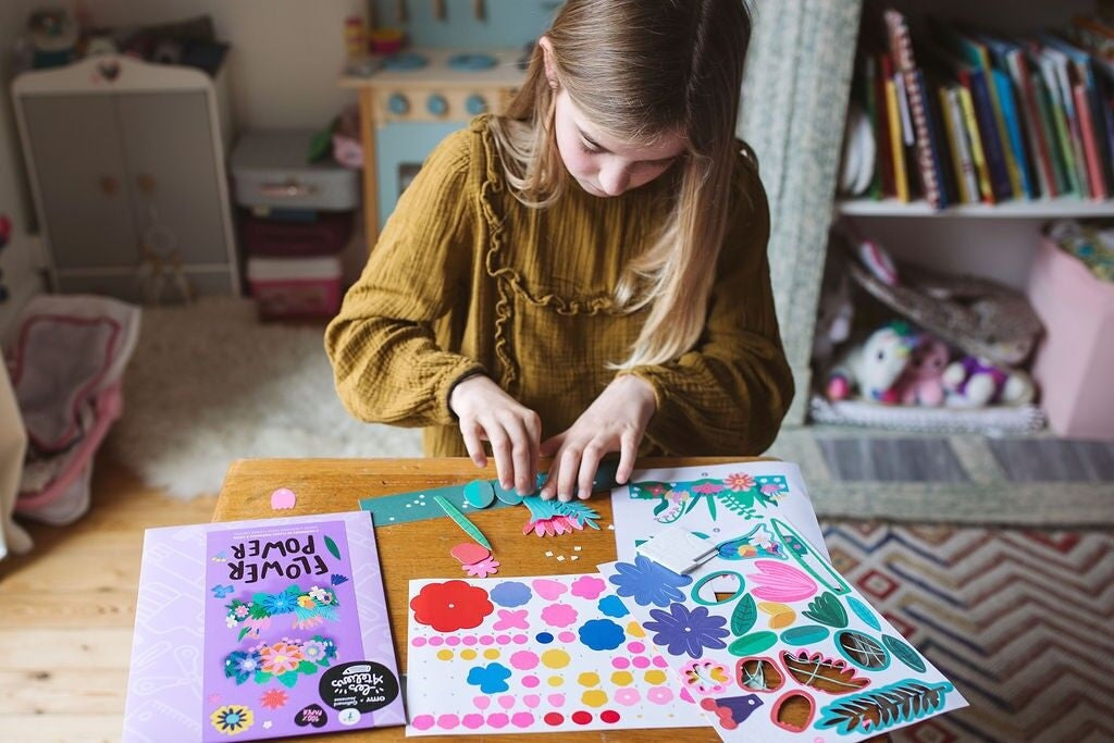 FLOWER POWER – Kit créatif 4 couronnes de fleurs à assembler dès 7 ans | OMY x Gallimard les Ateliers OMY & Gallimard Jeunesse