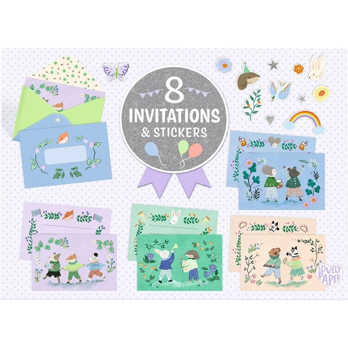 Enfant personnalisant ses invitations d'anniversaire sur le thème des animaux musiciens