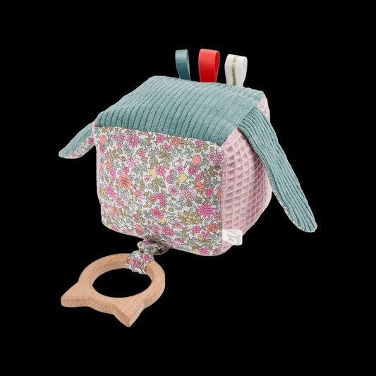 Kit Couture Cube d’Éveil Bébé “Charline” – Jouet Sensoriel Liberty Fabrics DIY Com'1 Idée