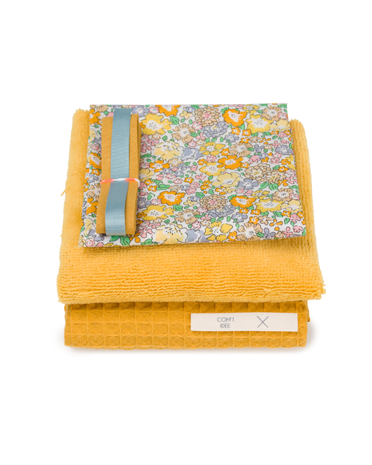 Kit couture bavoir bébé &amp; lingettes – Liberty Fabric Com'1 Idée