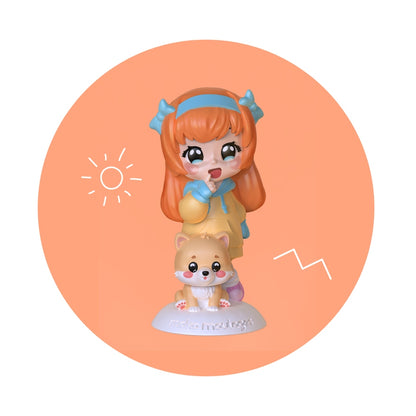 Figurines kawaii Mako Moulages Mes Amis Kawaii utilisées en décoration sur une étagère de chambre d’enfant