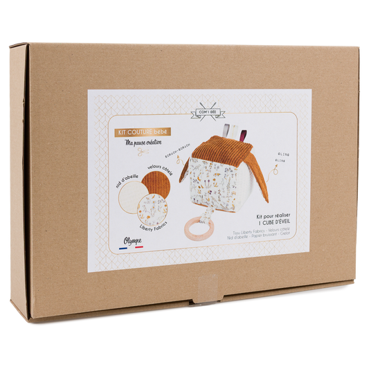 Kit couture cube d’éveil bébé Olympe – Jouet sensoriel Montessori en Liberty Com'1 Idée