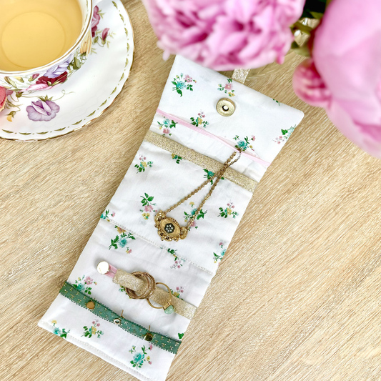 Kit couture pochette bijoux Daphné – Édition Bridgerton Liberty Fabrics Com'1 Idée