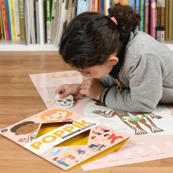 Poster éducatif Corps Humain Poppik – Poster géant à stickers dès 3 ans (bilingue) poppik