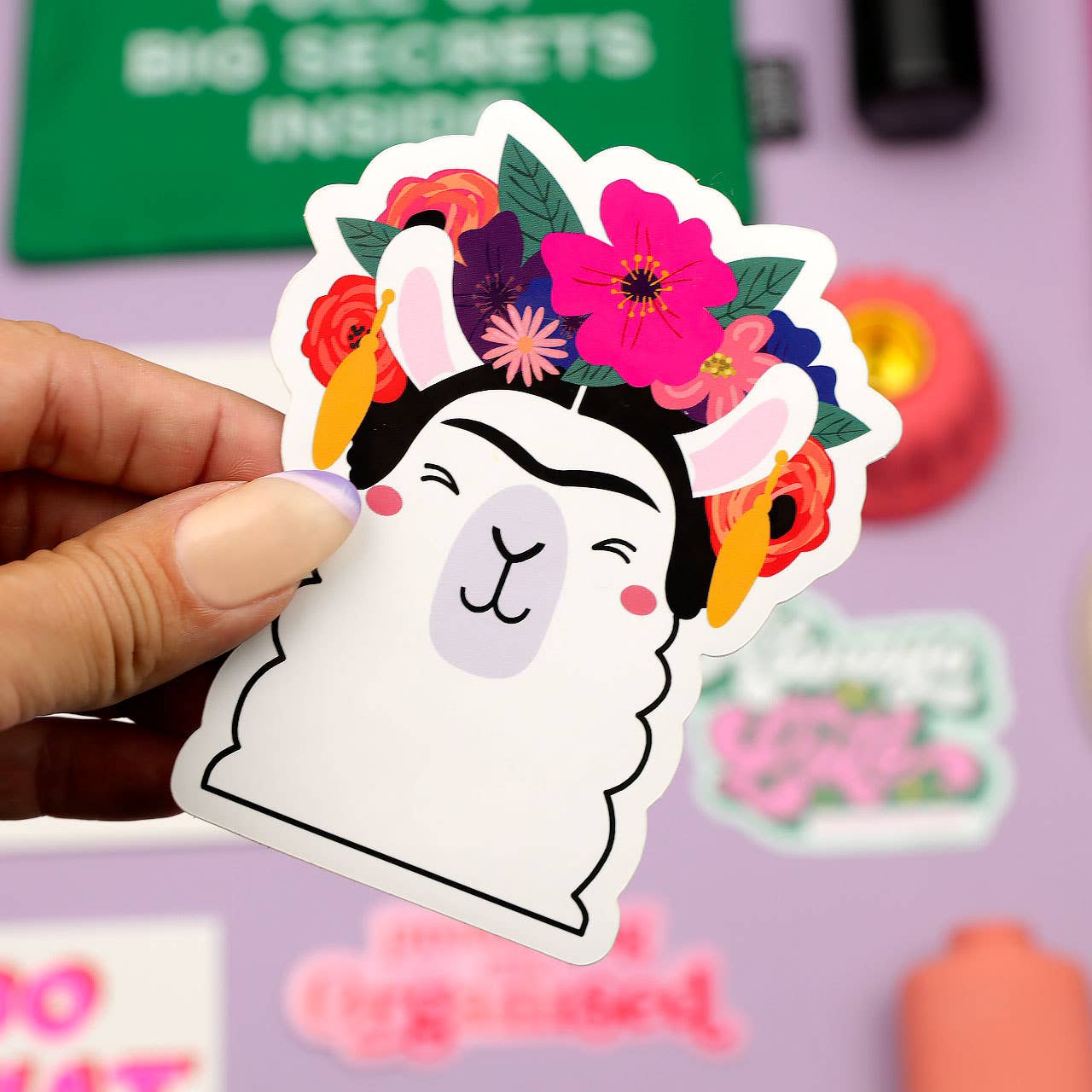 Sticker Lama Frida Kahlo – Autocollant Vinyle Kawaii & Artistique Studio Inktvis B.V.