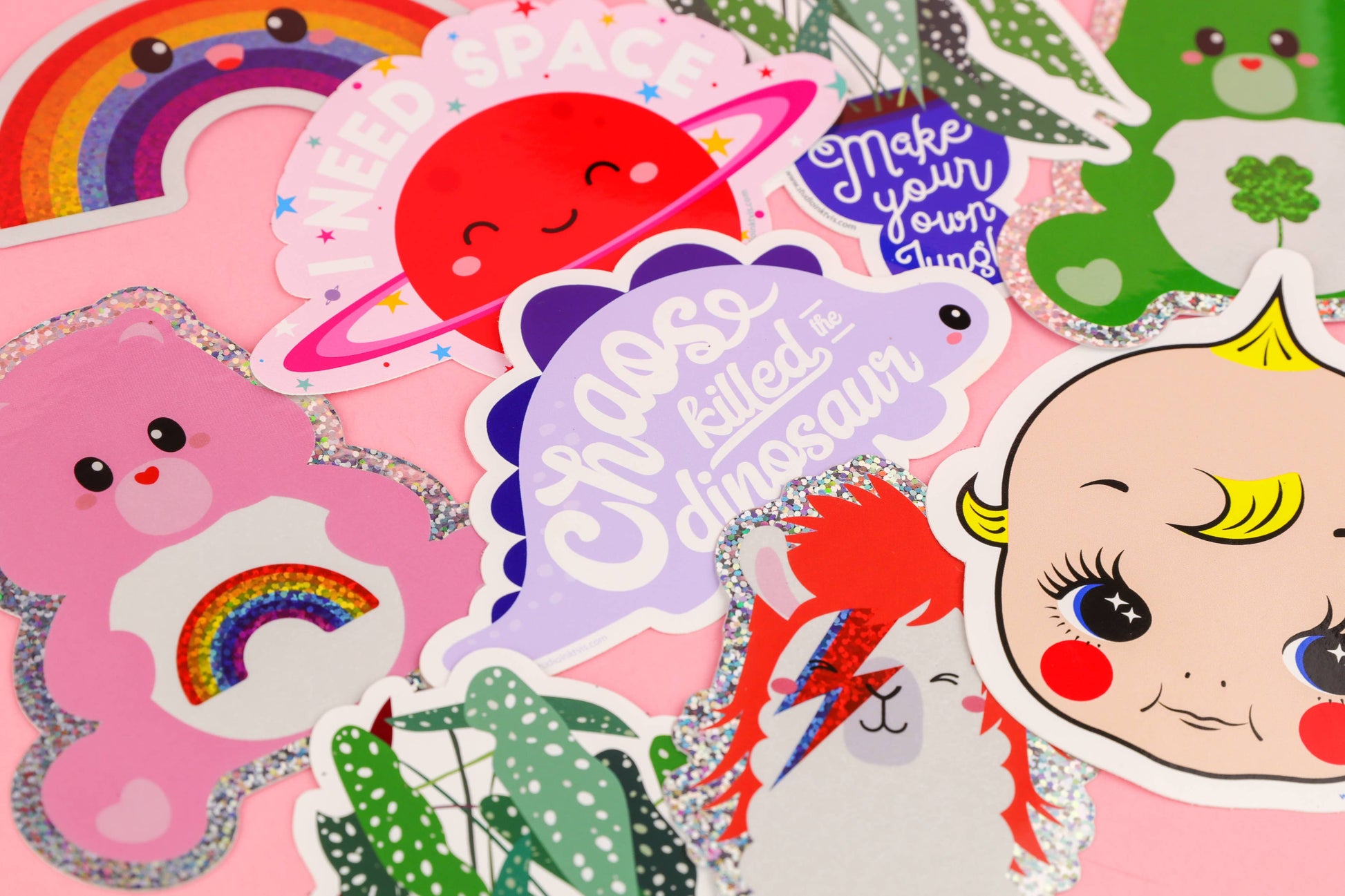Sticker Pailleté Care Bear Bonne Chance – Autocollant Kawaii Glitter Studio Inktvis B.V.