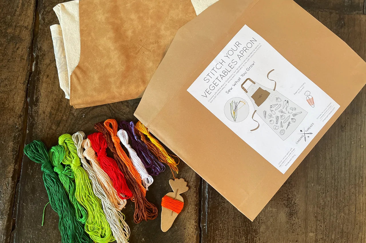 Un kit de broderie DIY et un tablier tout en un - Chasing Threads Ltd Chasing Threads Ltd