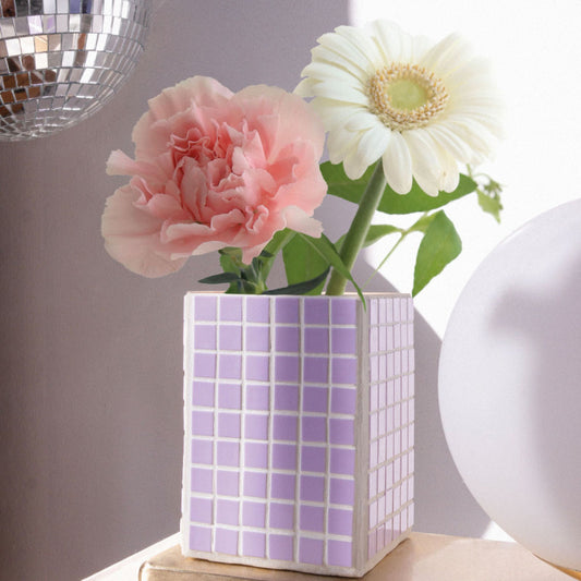 Vase décoratif personnalisé réalisé avec mosaïque colorée