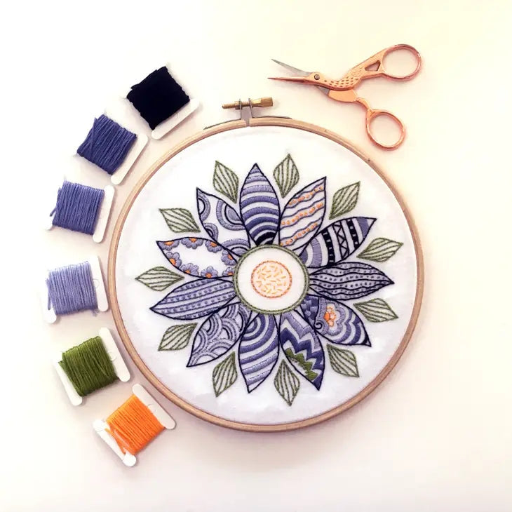 Kit de broderie de fleurs avec cerceau Cinnamon