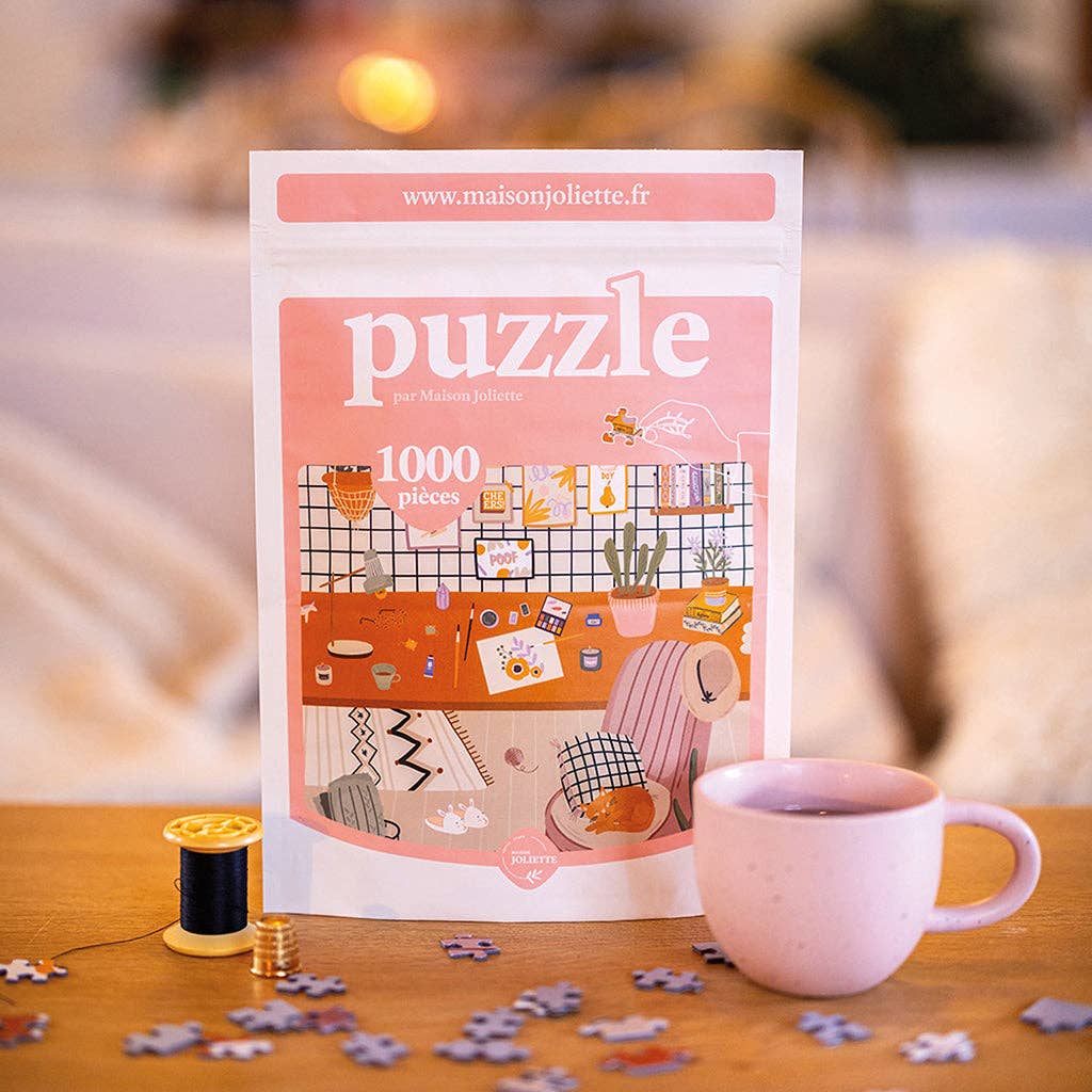 Boîte du Puzzle 1000 pièces – L’Atelier Maison Joliette. Design élégant et coloré.
