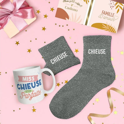 Coffret Cadeau Mug & Chaussettes – Miss Chieuse Option Parfaite | Paillettes JOY!