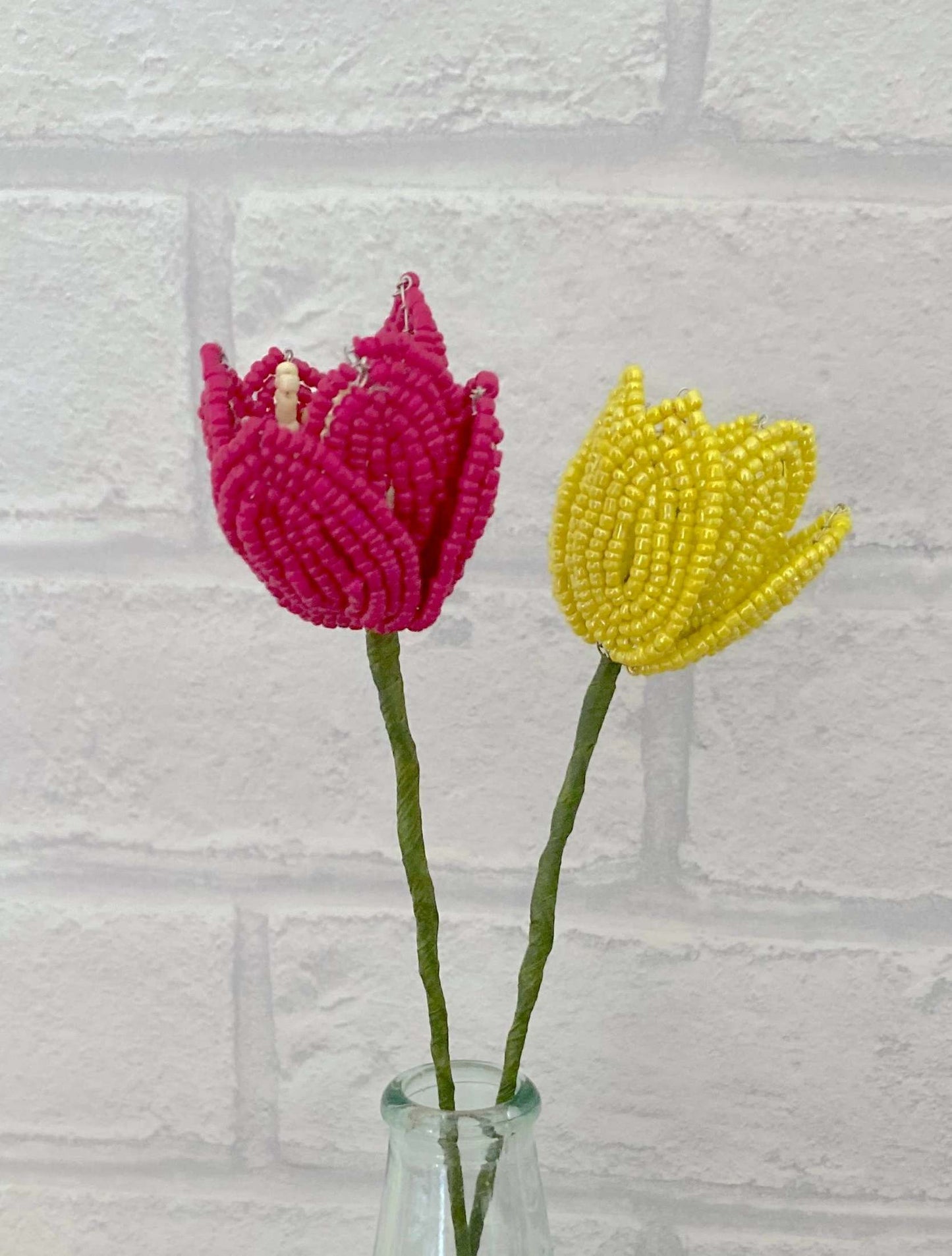 Kit de bricolage en forme de fleurs perlées - Tulipe. Une idée cadeau créative.