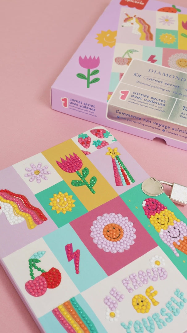 Coffret créatif Petit Diamond Kids prêt à offrir, emballé avec soin.