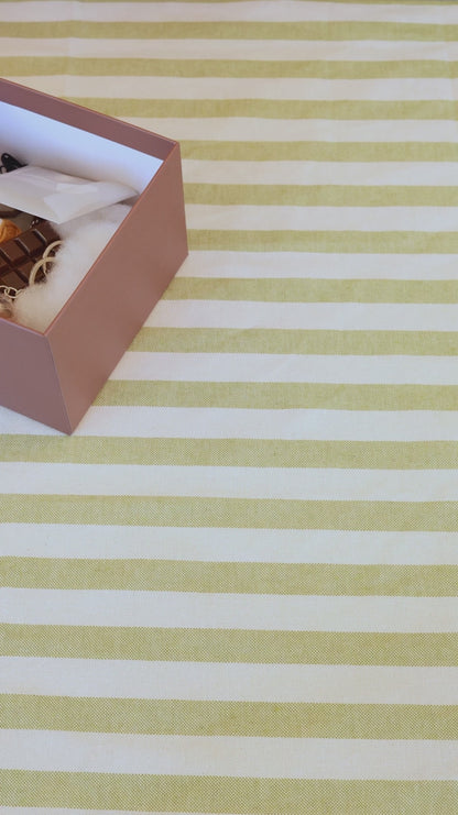 Capture d’écran du tutoriel vidéo inclus dans le coffret crochet débutant.