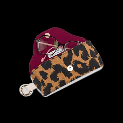 Kit Couture Étui à Lunettes Léopard “Graou” – Étui DIY Tendance avec Mousqueton Com'1 Idée